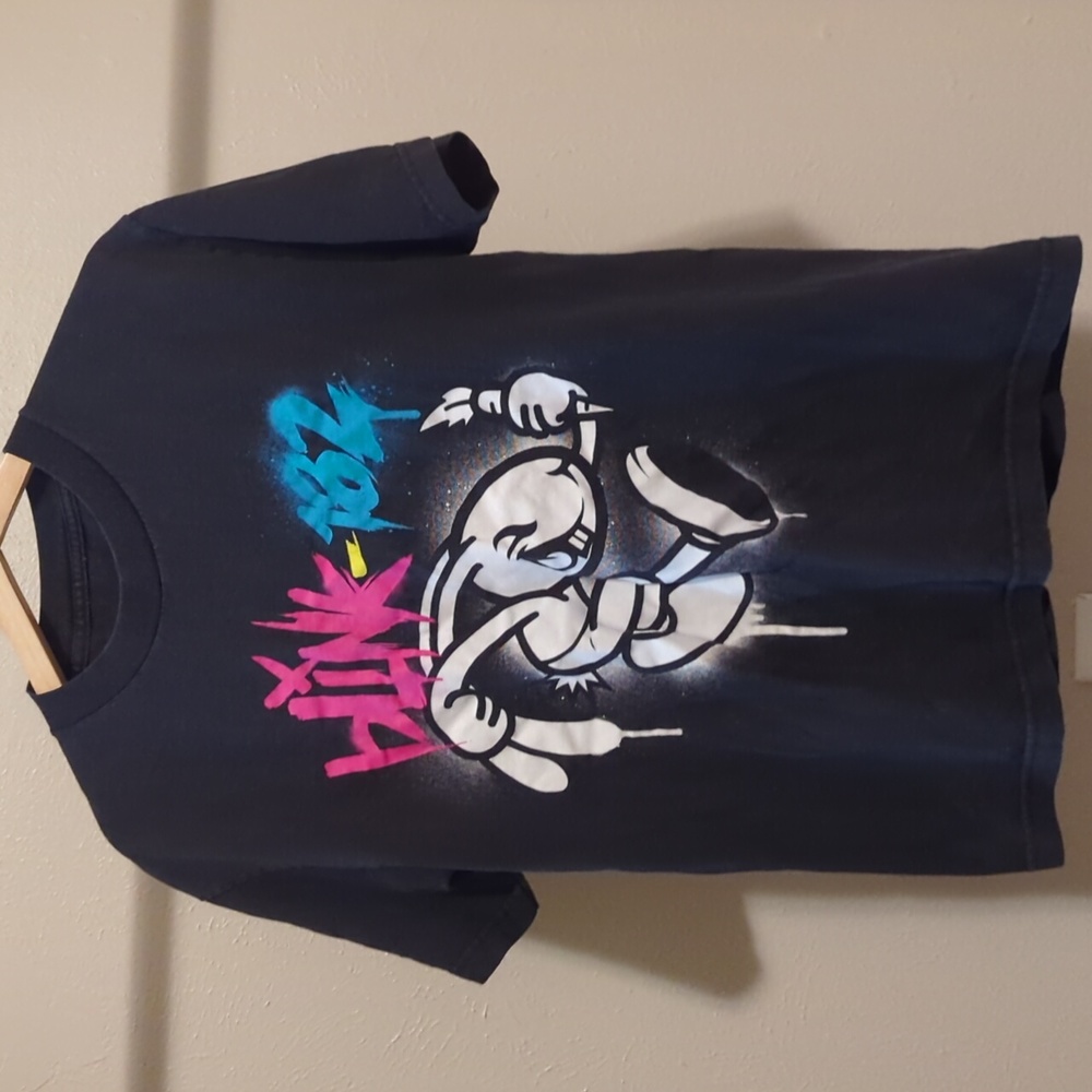 Blink 182 tour shirt